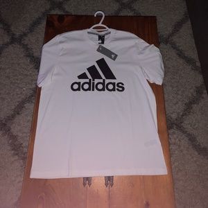 Adidas T-Shirt